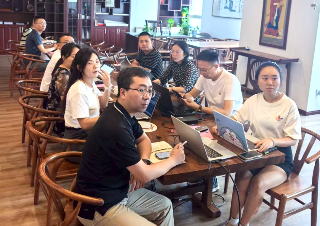 【总结半载耕耘志 领航全年奋进舟】——百益鼎盛集团2025年半年度工作总结及工作部署会议圆满召开！