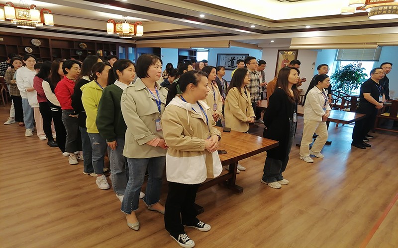 早会.jpg 早会.jpg