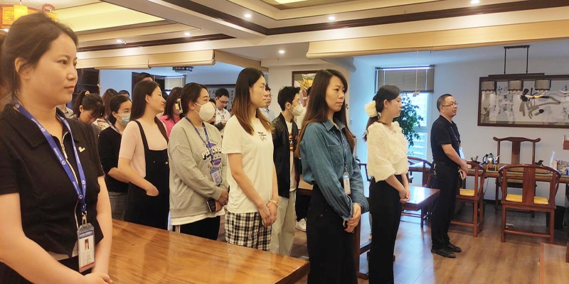早会.jpg 早会.jpg