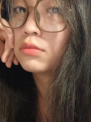 张伊婧.jpg 张伊婧.jpg