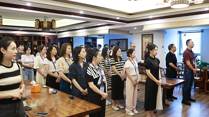早会.jpg 早会.jpg
