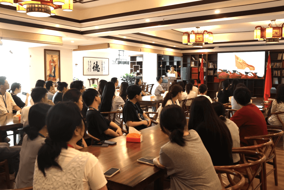 【以光影致敬初心 以奋斗礼赞百年】——百益鼎盛集团“学党史·颂党恩”主题观影活动