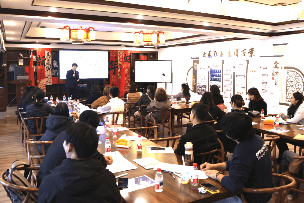 【筑牢用工防线 护航企业发展】——铭德常青成功举办“企业劳动用工法律风险防控”培训沙龙