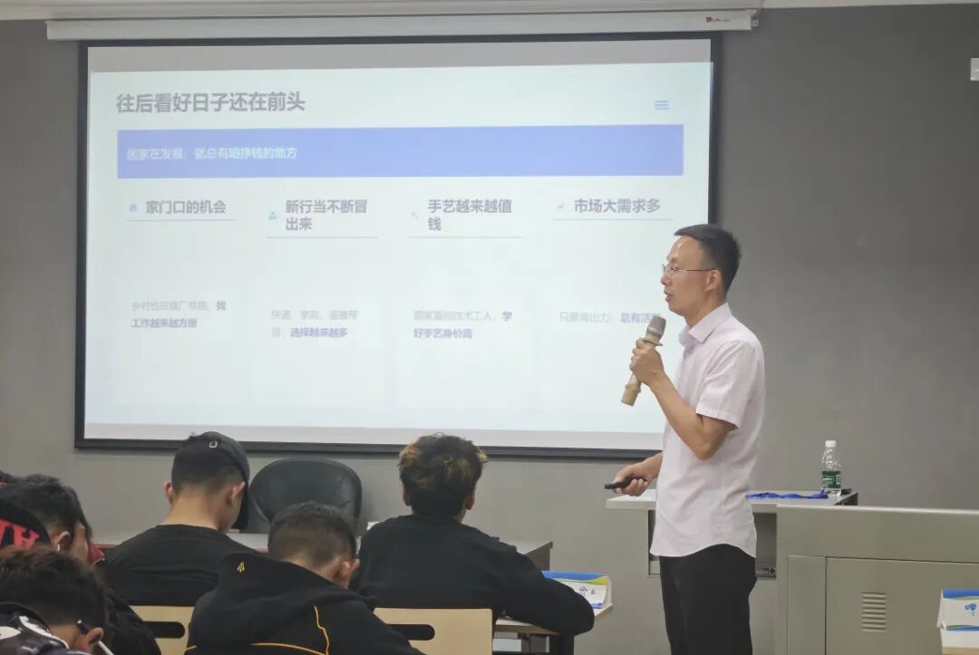 微信图片_2026-10-15_135710_551.jpg 微信图片_2026-10-15_135710_551.jpg